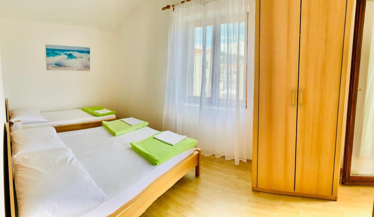 Apartments Mohar III Башка Экстерьер фото