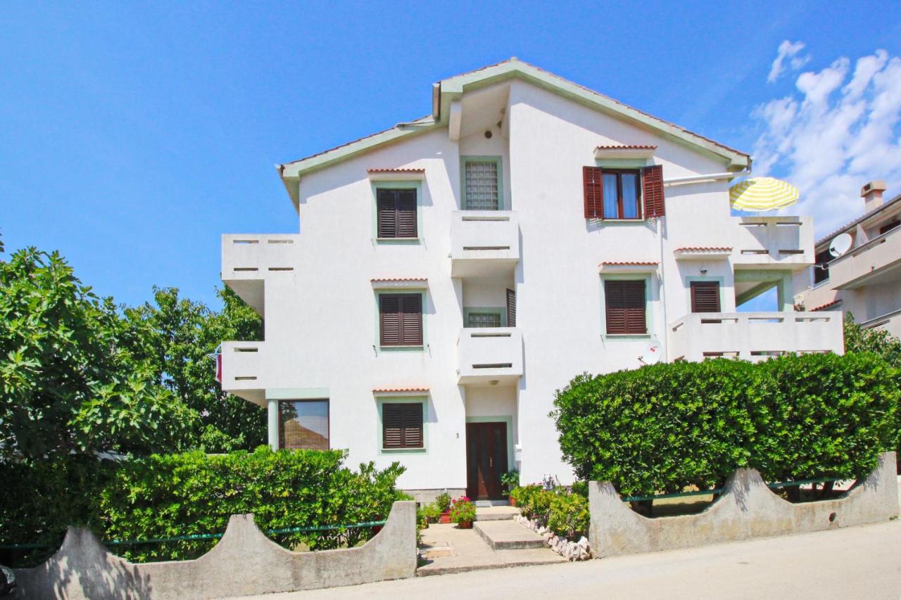 Apartments Mohar III Башка Экстерьер фото